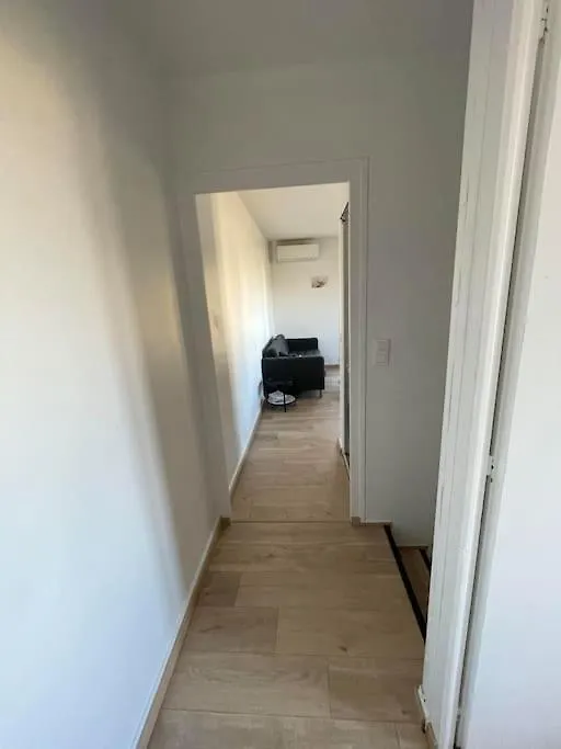 Maison Mitoyenne 60M2 En Campagne Montailleur 0*,  France