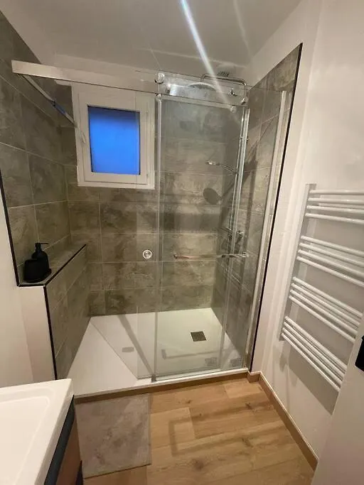 Maison Mitoyenne 60M2 En Campagne Montailleur France