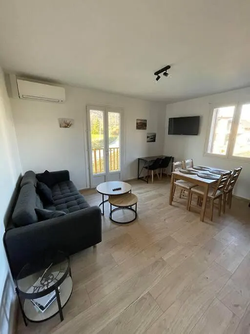 Maison Mitoyenne 60M2 En Campagne Montailleur 0*,  France