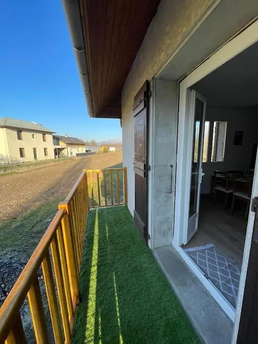 Maison Mitoyenne 60M2 En Campagne Montailleur